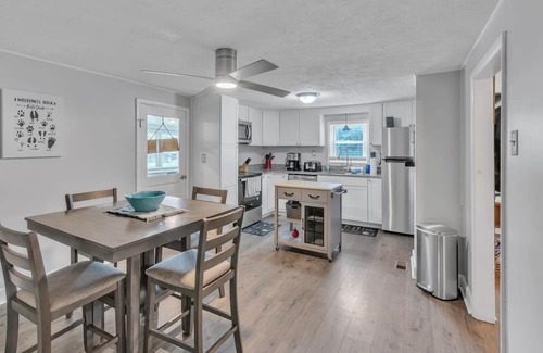 Afton Kabine | NEW LISTING! Stumble Creek Retreat by RedAwning