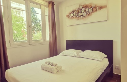 La Demi - Lune Wohnung | Beautiful T2 in a modern residence with private parking