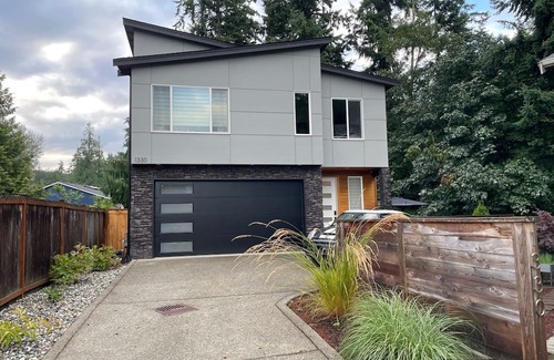 Boulevard Bluffs Haus | Private 3-bedroom house in scenic Mukilteo with WiFi, AC