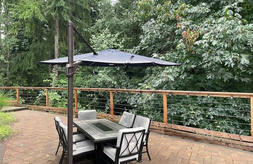 Boulevard Bluffs Haus | Private 3-bedroom house in scenic Mukilteo with WiFi, AC