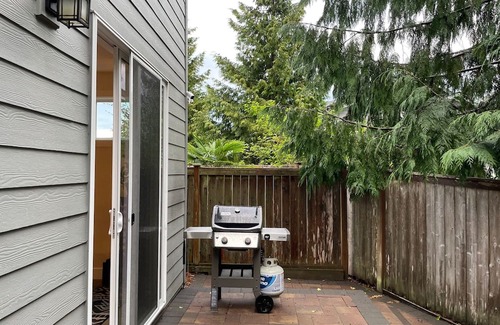 Boulevard Bluffs Haus | Private 3-bedroom house in scenic Mukilteo with WiFi, AC