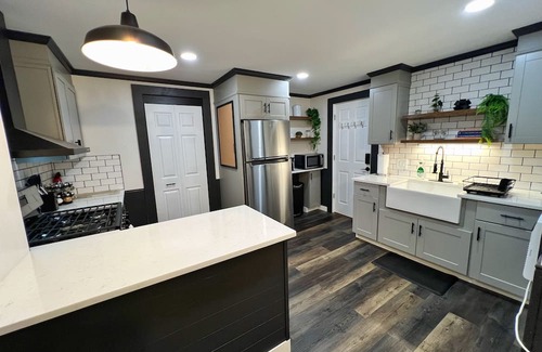 Syracuse Wohnung | Newly renovated 2-bedroom apartment in welcoming Syracuse with AC, WiFi and Hea