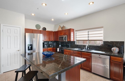 Legend Trail Haus | 4 Bedroom | Sparkling Pool | Pool Table | LOCATION