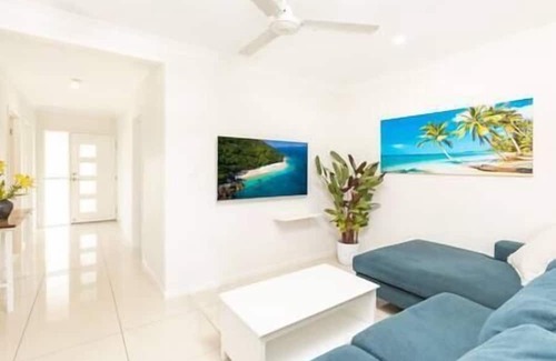 Smithfield Haus | Four BR Smithfield Serenity, Pool, Pool Table & Pets