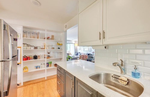 Whittier Eigentumswohnung | Boulder Condo w/Large Balcony < 1 Mi to CU!