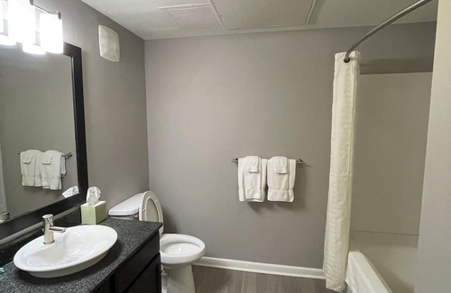 Polaris Wohnung | Right at Polaris! 3rd floor w/elevator access and garage parking included!