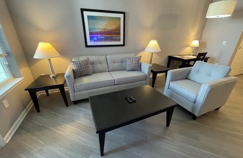 Polaris Wohnung | Right at Polaris! 3rd floor w/elevator access and garage parking included!