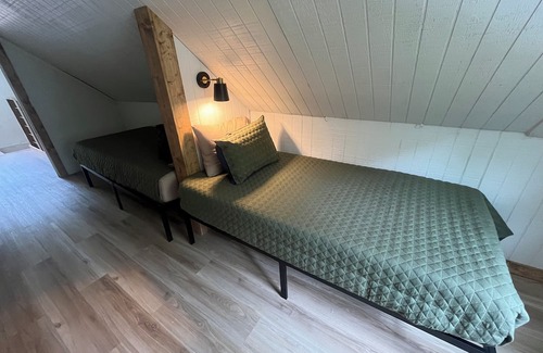 Dennis Kabine | Cabin at Bay Springs Lake & Tishomingo State Park