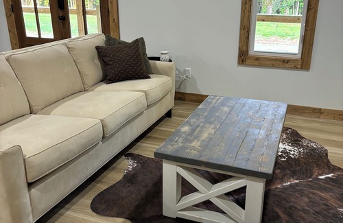 Dennis Kabine | Cabin at Bay Springs Lake & Tishomingo State Park