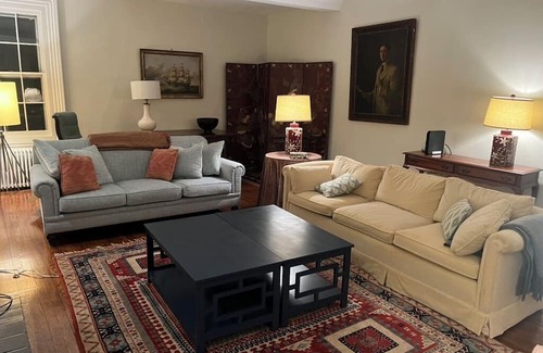 Clinton Corners Haus | Grand Colonial Home on Quiet Road with Giant Trees, acres of lawn and Pool