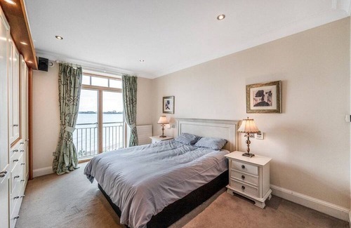 Sutton Cross Wohnung | Spectacular Huge Howth Beachfront Apartment