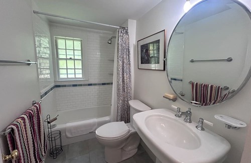 Wareham Haus | Wareham 3 bedroom with private beach