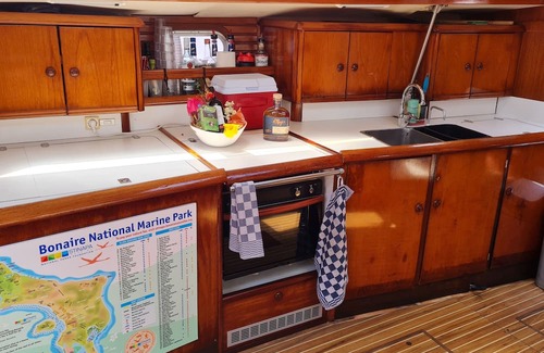 Kralendijk Bootsverleih | Stay on Sail! Live-aboard on Bonaire Unique way of Staying on the Island