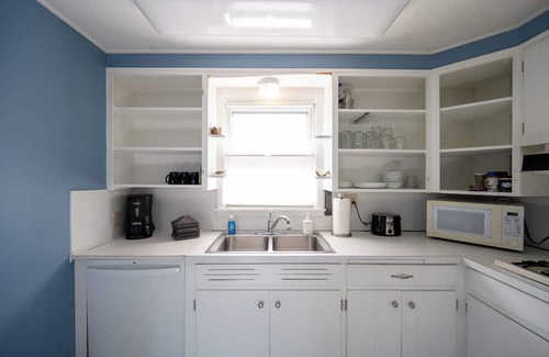 Holland Hütte | Pet-Friendly Cottage Near Beaches