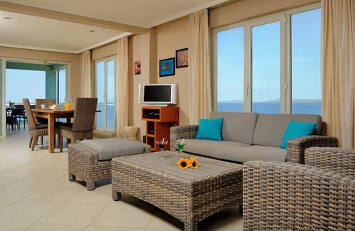Kralendijk Haus | Den Laman Tarpon - 2 bedroom apartment oceanfront