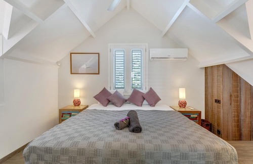 Playa Haus | Kas Koral - Authentic, luxury oceanfront villa in Kralendijk