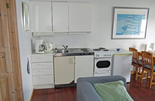Flekkefjord Wohnung | "Holiday apartment "Fagerstrand 2", Flekkefjord, in a beautiful location directly on the water, southern Norway, 2-3 persons, or 2 adults and 2 children, internet, living-dining area, 1 bedroom, 1 bathroom, non-smoking, changeover day Saturdays, n.