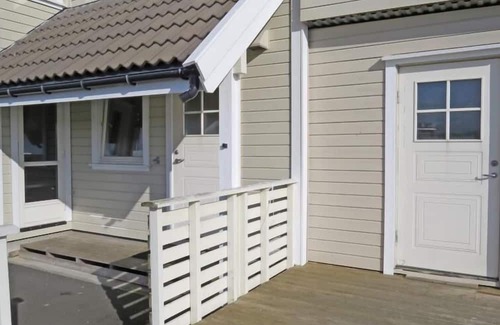 Flekkefjord Wohnung | Holiday apartment "Arne", Hidra Island near Flekkefjord, Kirkehamn/Kirkehavn, Norway-Vestagder, Southern Norway, well equipped, 6 persons, 3 bedrooms, 1 bathroom, internet, 80 m² panoramic terrace with magnificent view over the archipelago and t.