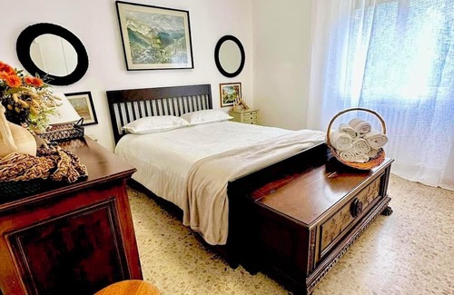 Malgrate Wohnung | Cozy rustic apartment with candlelights & mountain/lake views!