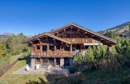 Le Planellet Skihütte | Luxury Chalet With Admirable And Relaxing Views