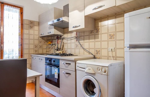 Principina a Mare Wohnung | Apartment 'Via Dell'anguilla' with Private Terrace, Private Garden and Balcony