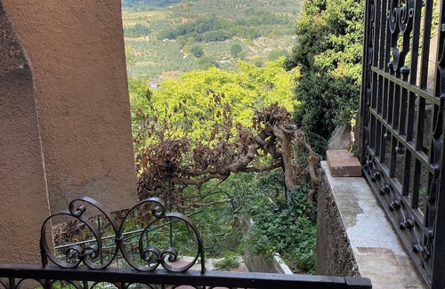 Toffia Wohnung | 3-bedroom apartment in enchanting Lazio 45 minutes north of Rome with WiFi
