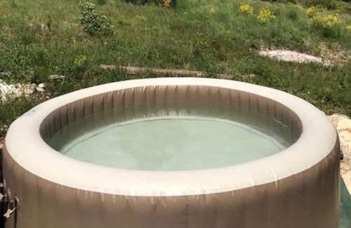 Siran Skihütte | Chalet in a peaceful setting with a pool