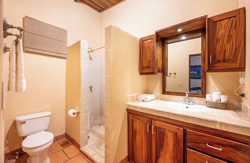 Matapalo Wohnung | Cozy Beachside Studio with Pool and Free WiFi