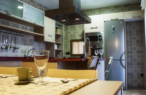 Olias del Rey Haus | Country House 'El Retiro De Toledo' with Private Pool, Wi-Fi and Air Conditioning