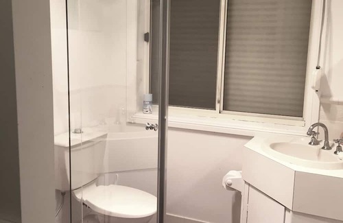 Golden Grove Haus | Home away from Home!