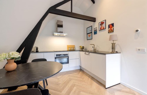 Delfshaven Wohnung | Stylish and Cozy furnished apartment in the heart of Rotterdam West.