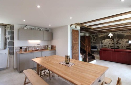 Teissieres-de-Cornet Hütte | Gite Teissières-de-Cornet, 2 bedrooms, 5 persons
