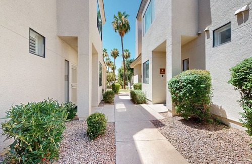 McCormick Ranch Haus | Charming house offers a resort-style pool and a friendly neighborhood