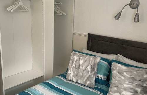 St. Michaels Wohnung | Flat 3 has been reburbished and comes with onsite parking and free Wifi