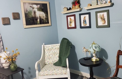 West Central Wohnung | Scones & tea in basement apartment 5 minutes to downtown