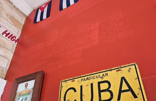 Turtletown Wohnmobilvermietung | Luxury Tent Ultimate in privacy and amenities Only 7 minutes to attractions