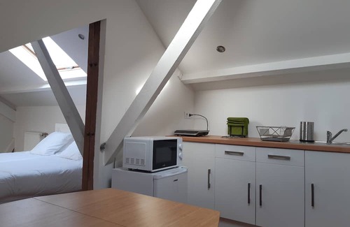 Angouleme Wohnung | Appartement Lumineux Dans Quartier Calme et Commerçant à 10mn du Centre Ville