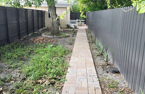 Hialeah Wohnung | Cozy 1-bedroom apartment with AC and WiFi in charming Hialeah