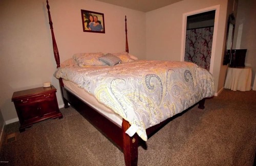 Gillette Haus | Camporee Welcome! Less than 1 mile from Rec Center & Pronghorn Center. Sleeps 10