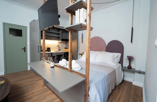 Tripoli Wohnung | Modern & Sunny apartment with Garden View in the heart of the city center NYX 1