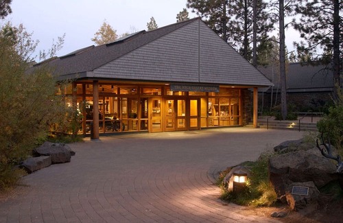 Deschutes River Woods Haus | Private Bend Guest Retreat Near Old Mill District!