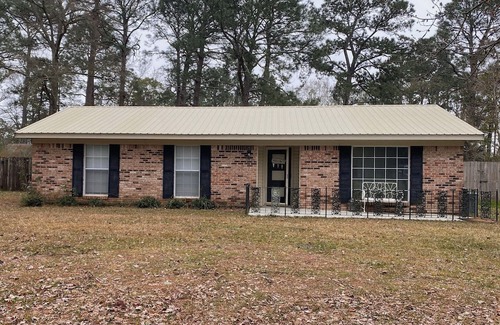 Saint Elmo Haus | Little Coden Cottage - 12 minutes from Dauphin Island