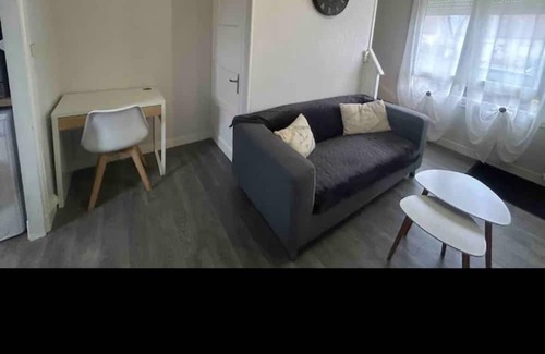 Le Creusot Haus | Maisonnette T3 duplex 4 pers + baby. Fully equipped, comfort assured.
