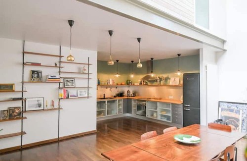 Les Puces de Saint-Ouen Wohnung | Magnificent loft steps from flea market and Paris