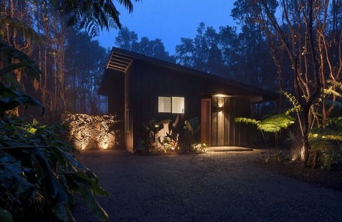 Volcano Kabine | IIWI - A Modern Retreat in Volcano