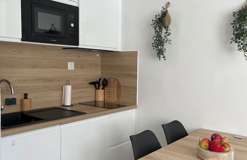 Gabas Wohnung | Apartment with terrace overlooking Lake Fabrèges, sleeps 4