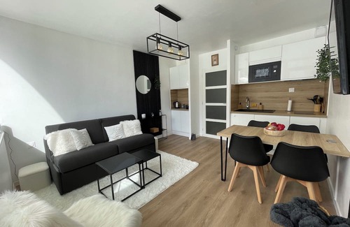 Gabas Wohnung | Apartment with terrace overlooking Lake Fabrèges, sleeps 4