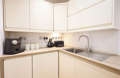 Bristol Old City Wohnung | City Centre, Spacious, Ensuite, Smart TV, Sofa Bed