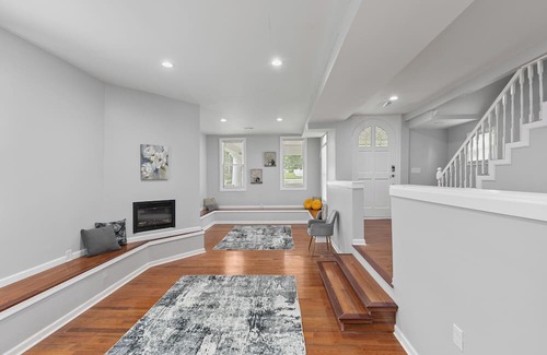 Woodbourne-McCabe Haus | Luxury Stay on Woodbourne