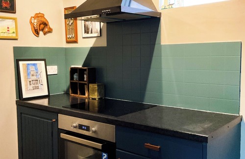 Winterton-on-Sea Hütte | Rustic Coastal Fishermans Cottage, 2 mins walk from Norfolk Beach. *NEW LISTING*